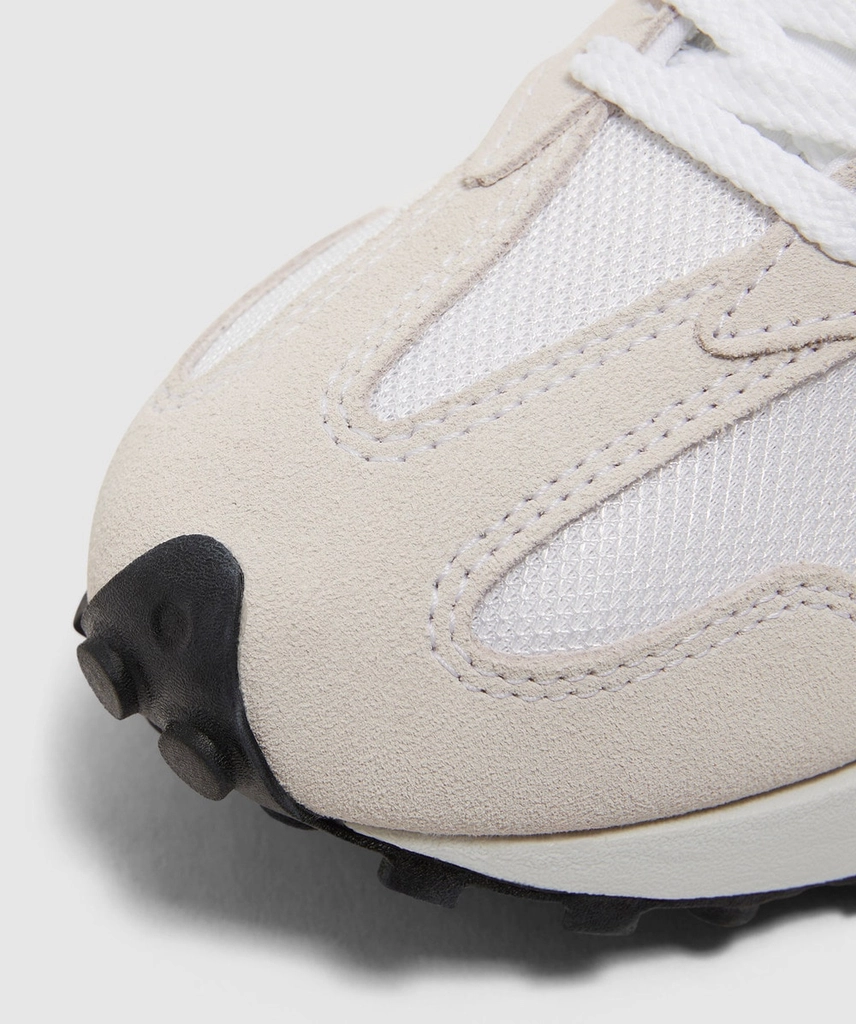 New Balance 327 sneaker